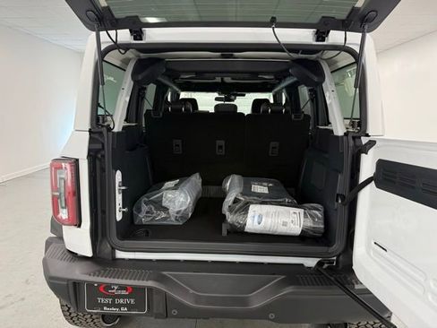 New 2026 Ford Bronco Badlands image 8