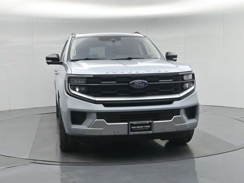 Used 2025 Ford Expedition Max Platinum w/ Driver's Package image 69