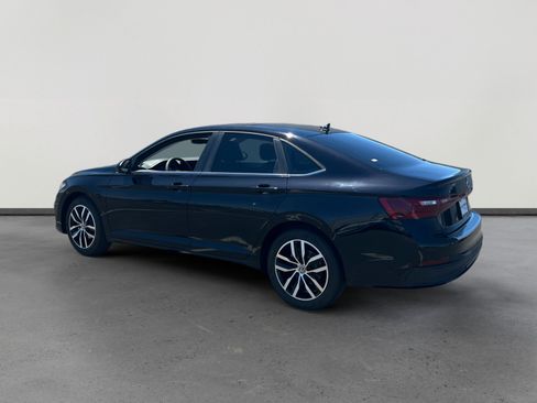 New 2026 Volkswagen Jetta SE FWD image 3