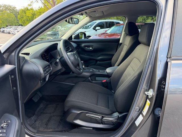 Used 2024 Honda HR-V LX image 10