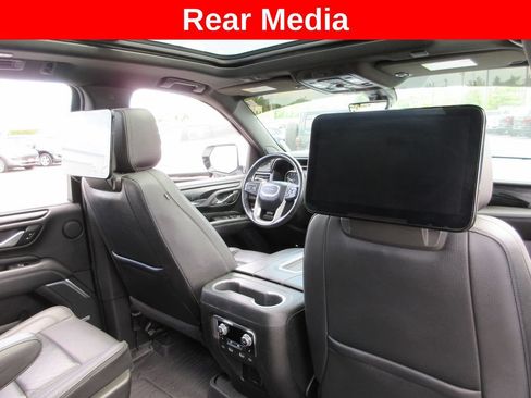 Used 2021 GMC Yukon Denali w/ Denali Ultimate Package AWD/4WD image 19