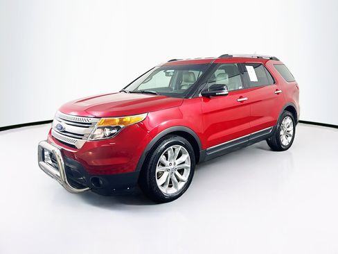 Used 2011 Ford Explorer XLT w/ 202A Rapid Spec Order Code image 3