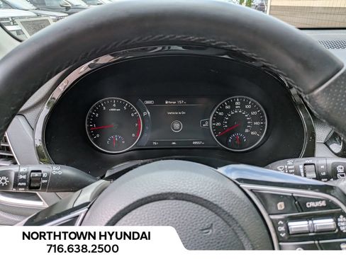 Used 2023 Kia Seltos SX w/ SX Sunroof Package AWD/4WD image 8