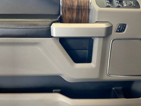 Used 2020 Ford F150 Lariat w/ Equipment Group 502A Luxury image 12