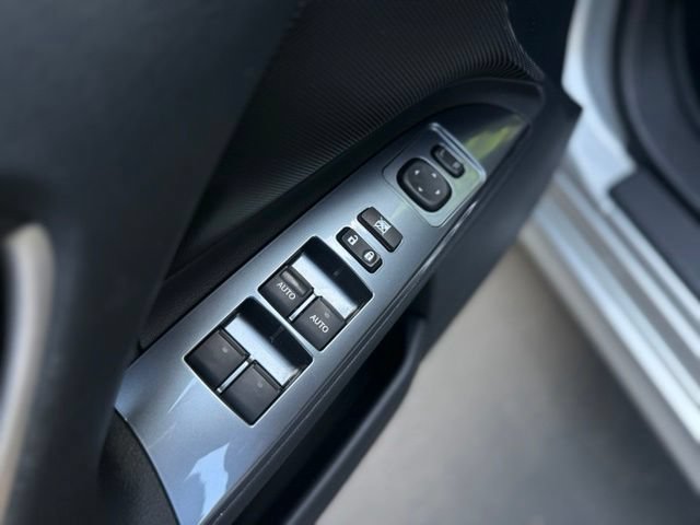 Used 2013 Lexus IS 250C w/ F-Sport Pkg w/Summer Tires RWD image 15