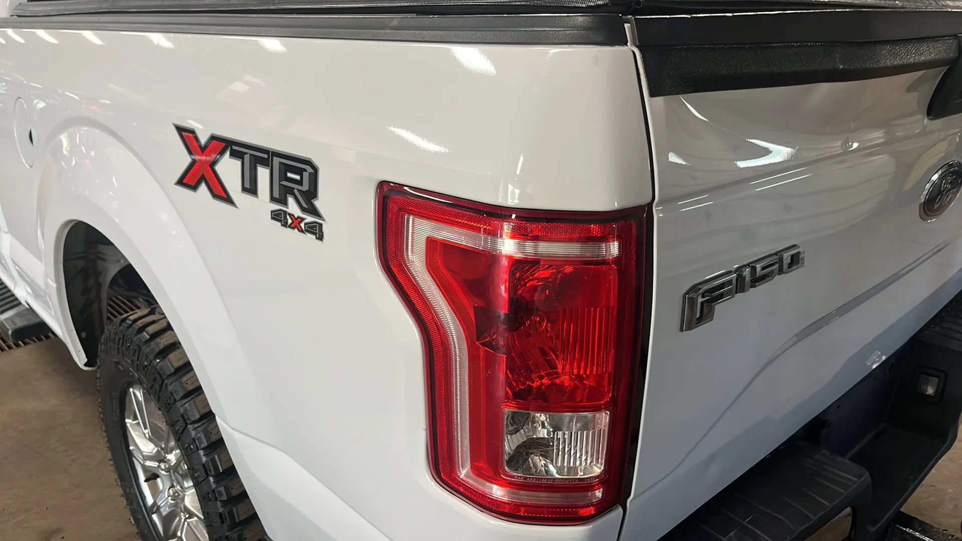 Used 2017 Ford F150 XLT w/ XTR Package AWD/4WD image 16