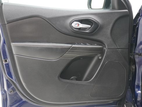 Used 2014 Jeep Cherokee Latitude FWD image 13