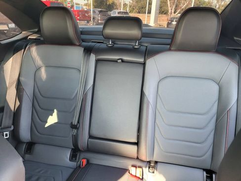 Used 2025 Volkswagen Jetta GLI Autobahn FWD image 10