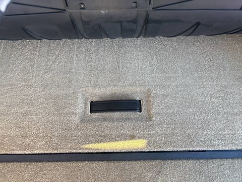 Used 2017 Land Rover Range Rover HSE image 40