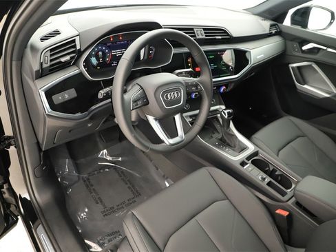 New 2025 Audi Q3 2.0T Premium image 15