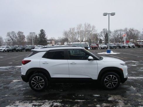 Certified 2024 Chevrolet TrailBlazer LT w/ Convenience Package image 10