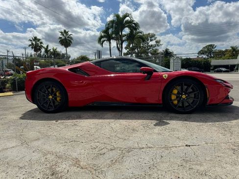 Used 2024 Ferrari SF90 Spider AWD/4WD image 9