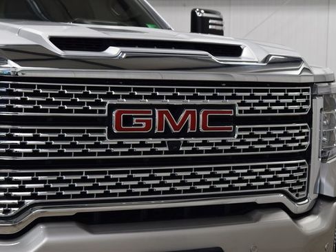 Used 2023 GMC Sierra 2500 Denali w/ Denali Ultimate Package image 11