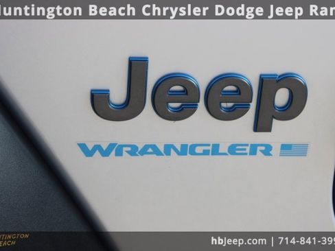 Used 2024 Jeep Wrangler Unlimited image 11