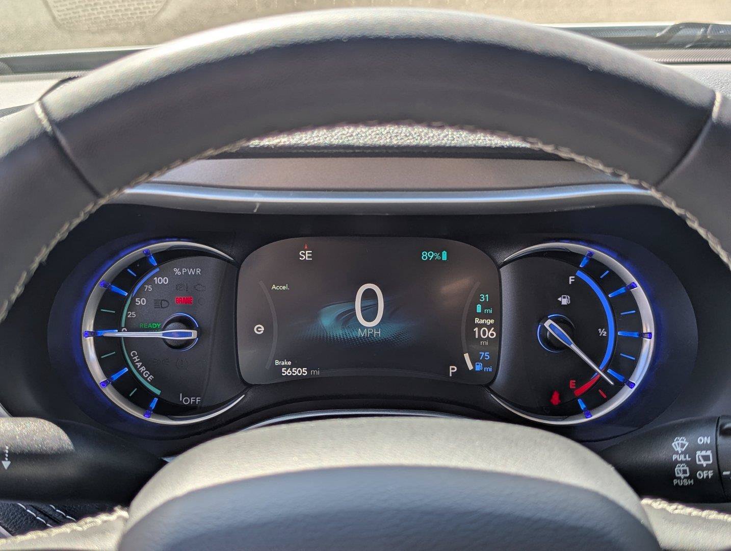 Used 2023 Chrysler Pacifica Touring-L FWD image 14