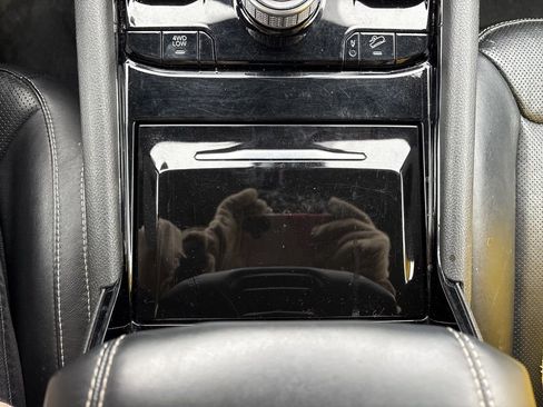 Used 2023 Jeep Grand Cherokee Overland image 40