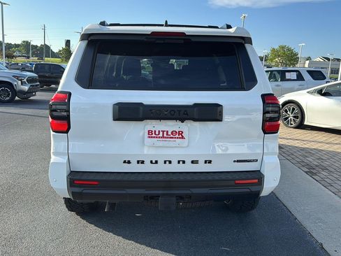 New 2025 Toyota 4Runner TRD Off-Road image 4