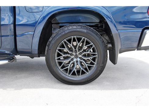 Used 2021 RAM 1500 Laramie AWD/4WD image 32