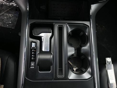 New 2025 Ford F150 Lariat w/ Equipment Group 502A High image 43