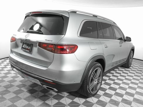 Used 2024 Mercedes-Benz GLS 450 4MATIC image 5
