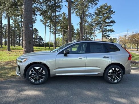 New 2026 Volvo XC60 B5 Plus w/ Protection Package Premier image 9