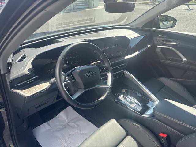 Used 2025 Audi Q5 Premium Plus w/ Premium Plus AWD/4WD image 22