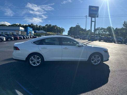 Used 2024 Honda Accord LX image 11
