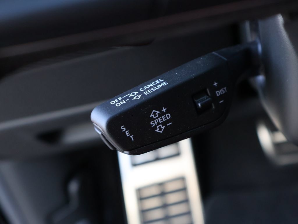 Used 2025 Audi RS Q8 performance AWD/4WD image 26