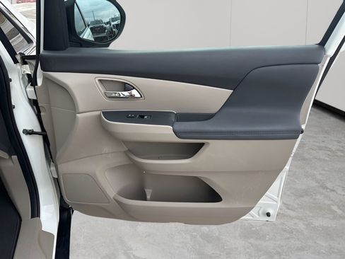 Used 2015 Honda Odyssey EX-L image 13