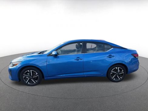 Used 2025 Nissan Sentra SV image 9