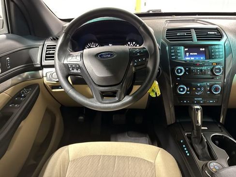 Used 2016 Ford Explorer 4WD image 11