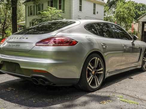 Used 2016 Porsche Panamera GTS AWD/4WD image 8