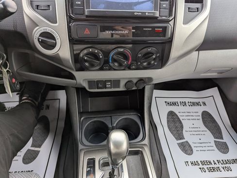 Used 2015 Toyota Tacoma 4x4 Double Cab w/ TRD Off-Road Package image 15