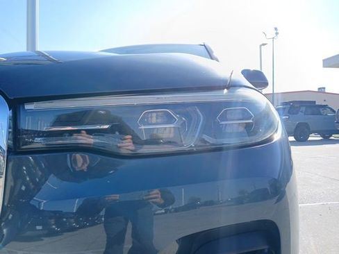 Used 2019 BMW X7 xDrive40i w/ Premium Package image 4