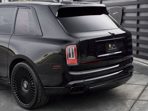 Used 2019 Rolls-Royce Cullinan AWD/4WD image 11