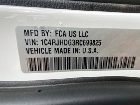 Used 2024 Jeep Grand Cherokee Overland w/ Adv Protech Group III image 30