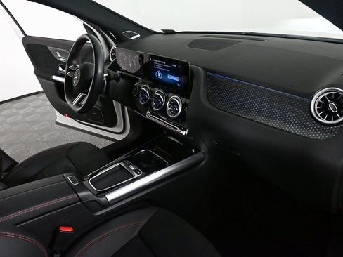 Certified 2025 Mercedes-Benz GLA 250 image 23