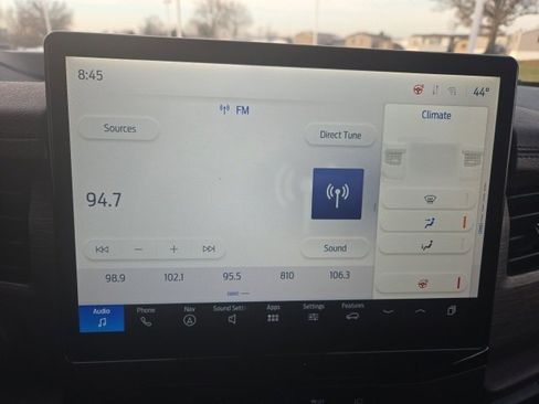 Used 2023 Ford Expedition Limited image 28