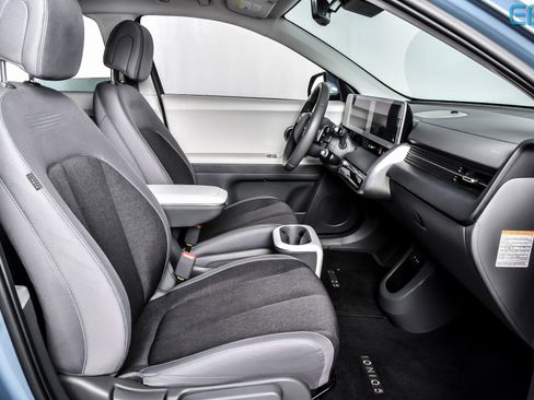 Used 2024 Hyundai Ioniq 5 SEL image 23