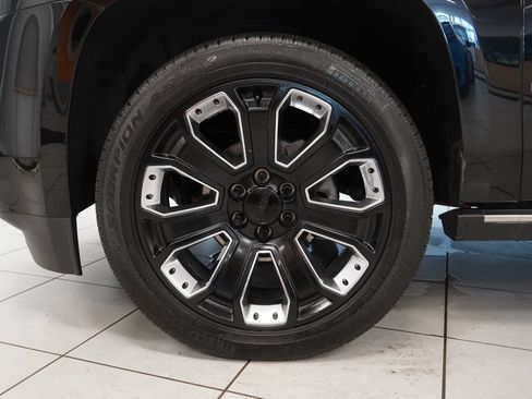 Used 2018 GMC Yukon Denali w/ Denali Ultimate Package AWD/4WD image 19