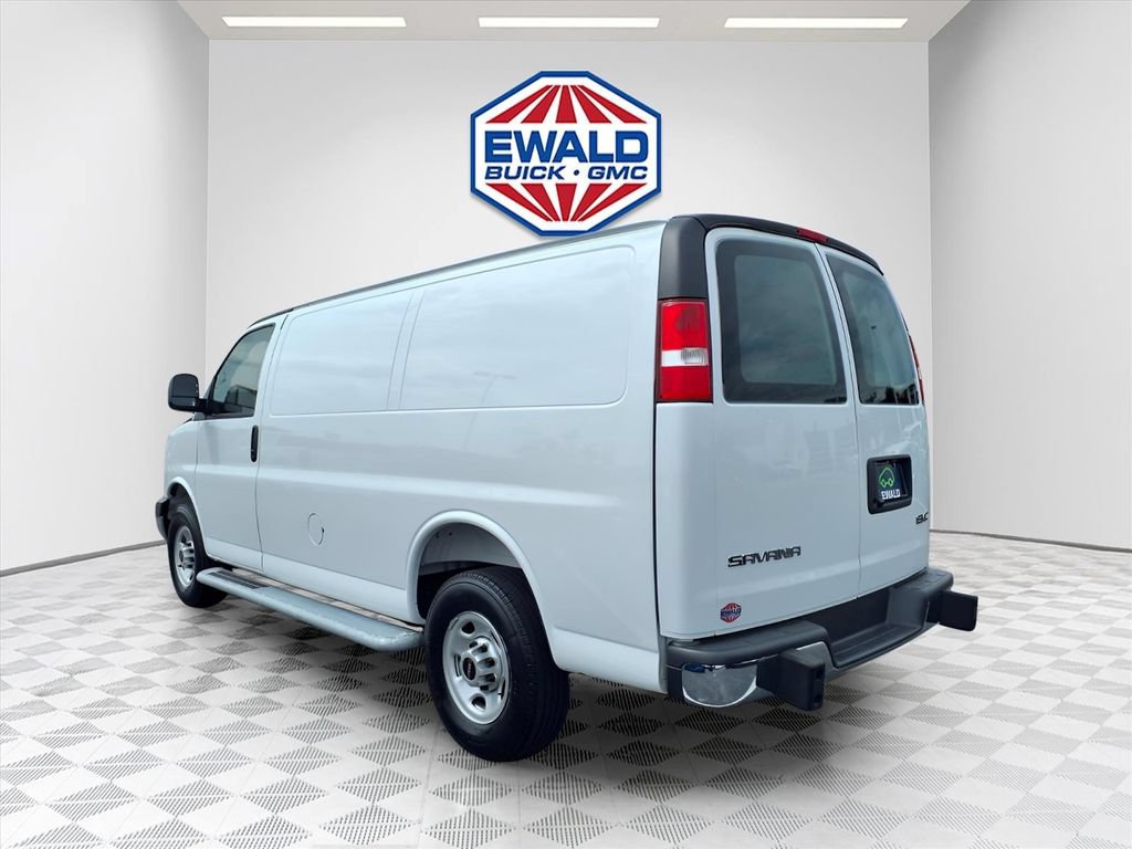 Certified 2025 GMC Savana 2500 w/ Driver Convenience Package RWD image 2