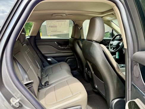 New 2025 Lincoln Corsair Grand Touring image 19