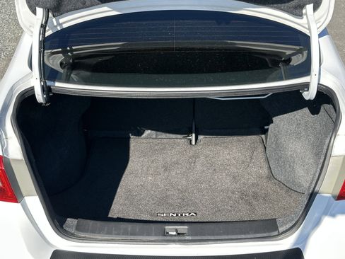 Used 2018 Nissan Sentra S image 14