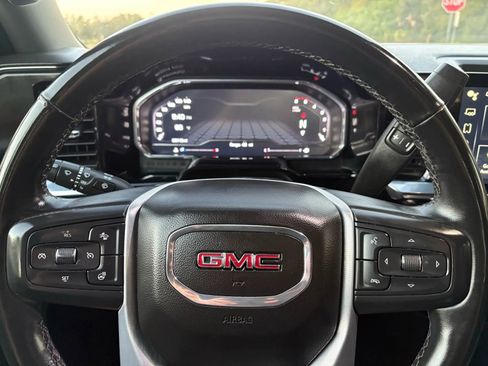 Used 2024 GMC Sierra 2500 SLT w/ SLT Convenience Package image 11