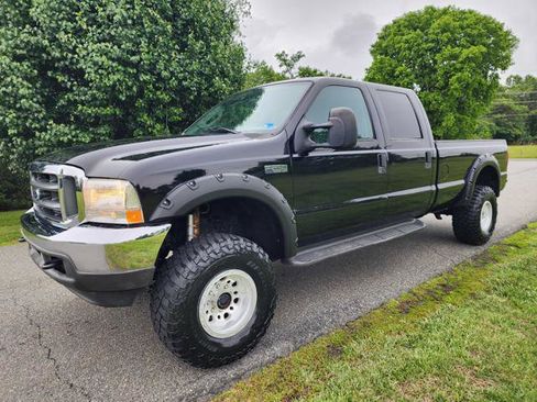 Used 2003 Ford F250 XLT AWD/4WD image 2