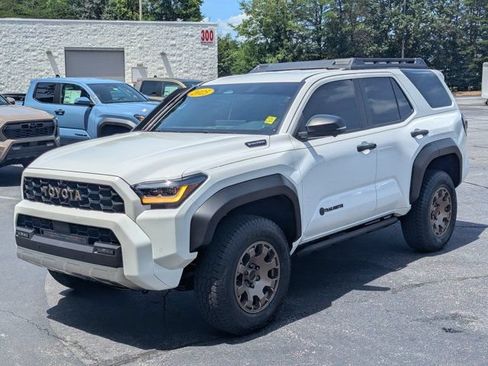 Used 2025 Toyota 4Runner Trailhunter AWD/4WD image 3