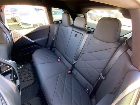 Used 2025 BMW iX M60 image 21
