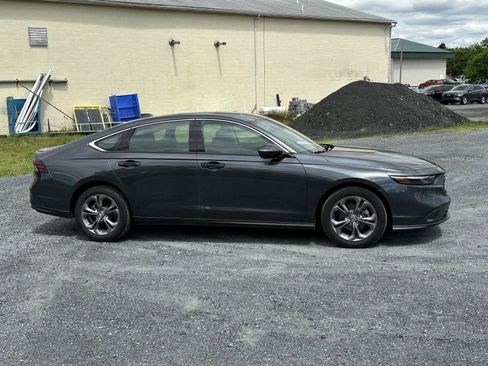 Used 2024 Honda Accord EX image 9