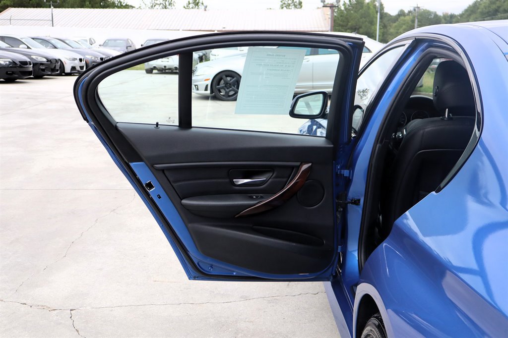 Used 2015 BMW 328d xDrive Sedan AWD/4WD image 37