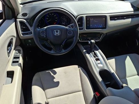 Used 2016 Honda HR-V EX image 2